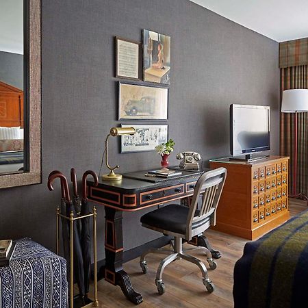 Graduate By Hilton Ann Arbor Hotel Room photo